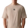New Era Camiseta Oversized New York Yankees MLB League Essential Beige Negro