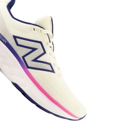New Balance Zapatilla Fresh Foam 520 V9 Blanco Roto Azul Mujer
