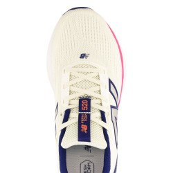 New Balance Zapatilla Fresh Foam 520 V9 Blanco Roto Azul Mujer