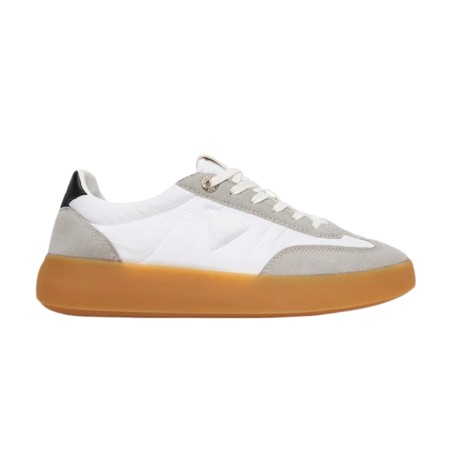 Guess Zapatilla Casual...