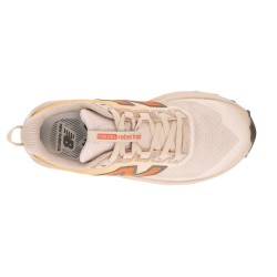 New Balance Zapatilla Trail Running Fuelcell Rebel Tr Beige White Peach Mujer
