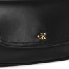Calvin Klein Bolso Ck Flap Camera Negro Black Mujer