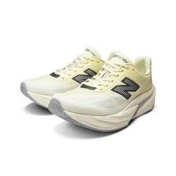 New Balance Zapatilla Running Fuelcell Rebel V5 Verde Claro Mujer
