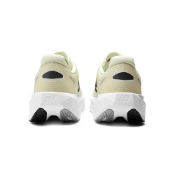 New Balance Zapatilla Running Fuelcell Rebel V5 Verde Pistachio Butter Hombre