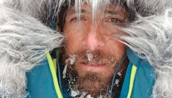Alex Txikon da por finalizado su intento invernal al Everest sin oxígeno.